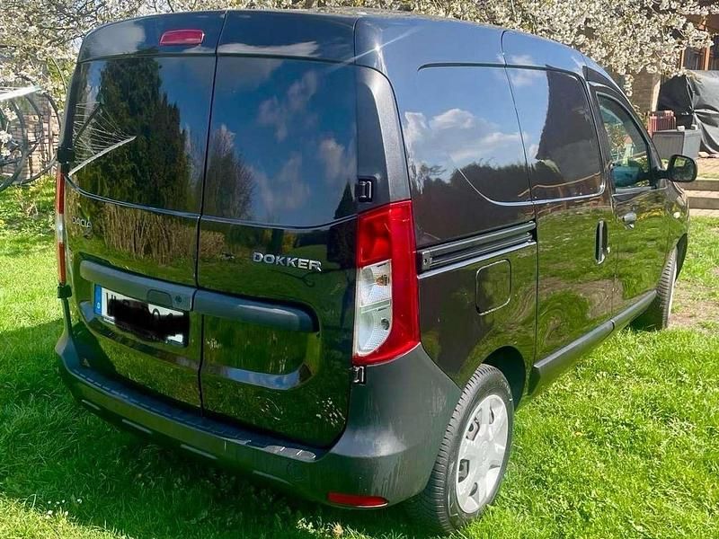 Gebraucht Dacia Dokker Express Ambiance 75 PS (55 kW) 2014 Schwarz Van