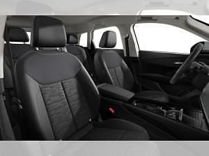 Neu Audi Q3 Comfort 272 PS (200 kW) 2025 Weiß (arkonaweiß) SUV