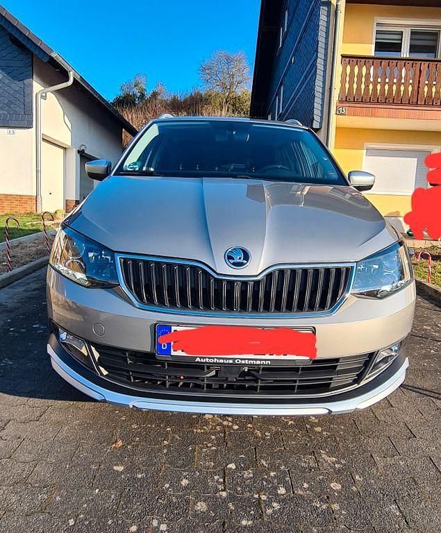 Gebraucht Skoda Fabia ScoutLine 90 PS (66 kW) 2016 Beige Kombi