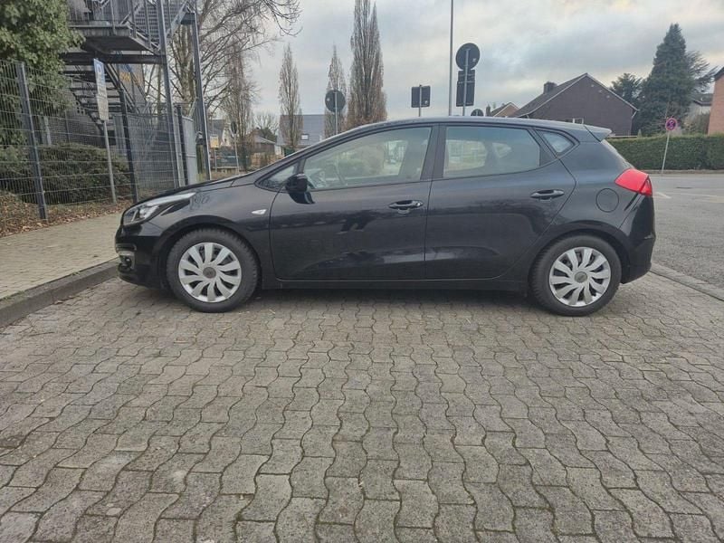 Gebraucht Kia Ceed Edition 7 135 PS (99 kW) 2017 Schwarz Kleinwagen