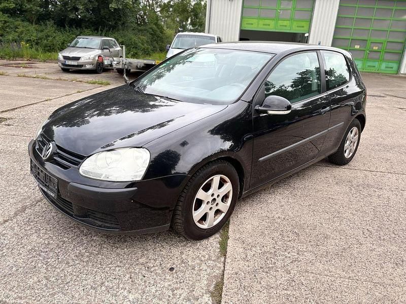 Schwarz Gebraucht 2004 VW Golf V Trendline Limousine | 599 € (Superpreis) - Bild 1/4