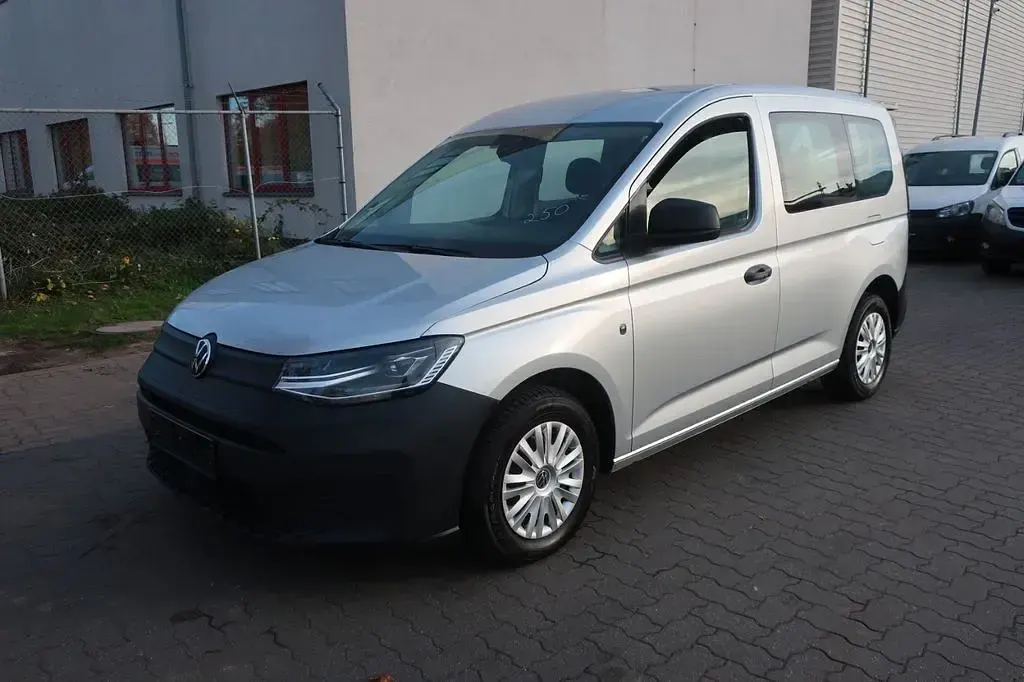 Gebraucht VW Caddy 102 PS (75 kW) 2023 Silber Van / Kleinbus