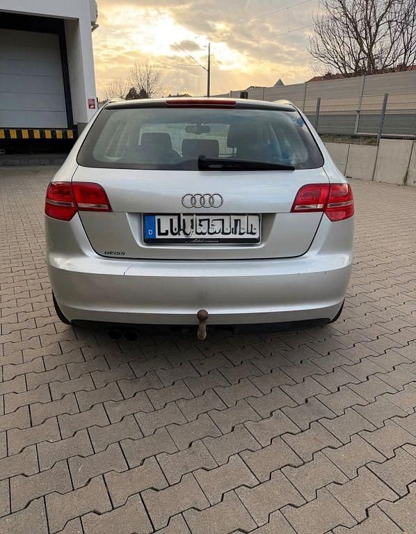 Gebraucht Audi A3 Ambiente 125 PS (91 kW) 2008 Silber Kleinwagen