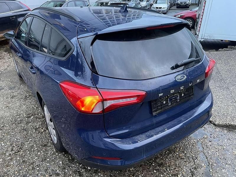 Gebraucht Ford Focus Trend 101 PS (74 kW) 2019 Blau Kombi