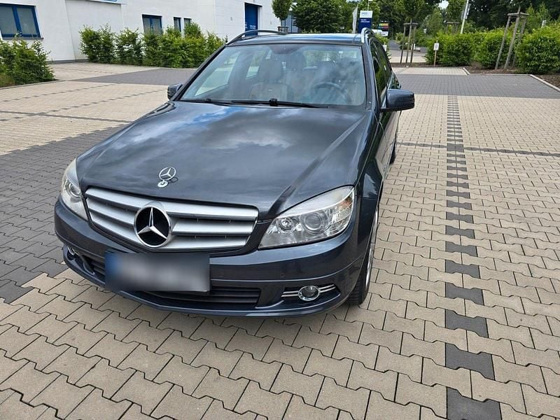 Grau Gebraucht 2008 Mercedes C320 Kombi | 5.500 € (Superpreis) - Bild 1/4