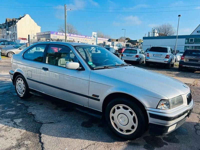 Gebraucht BMW 316 1998 Silber Limousine