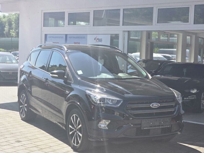Schwarz Gebraucht 2018 Ford Kuga ST-Line SUV | 10.900 € (Superpreis) - Bild 1/4