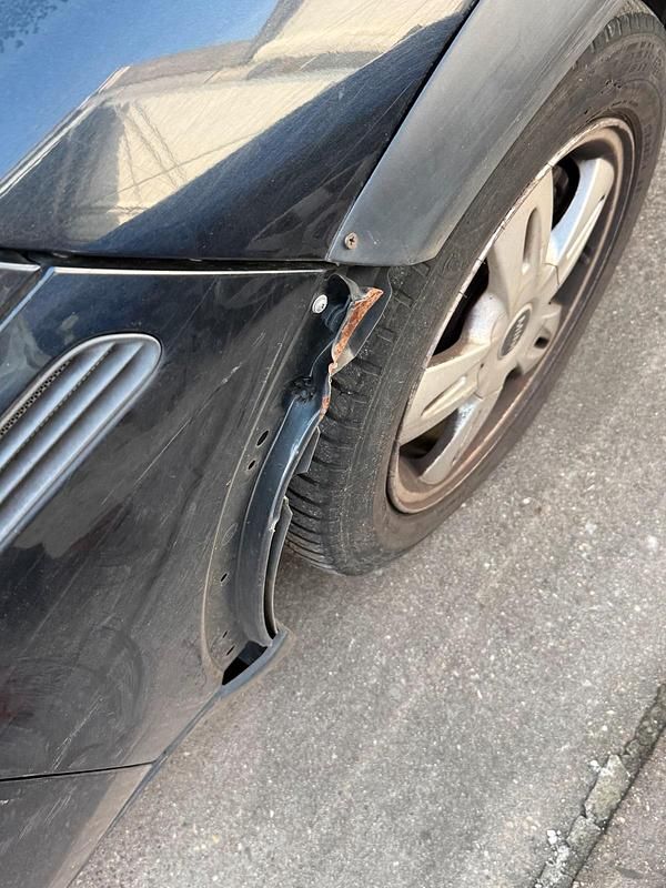 Gebraucht Mini Cooper 90 PS (66 kW) 2004 Schwarz Kleinwagen