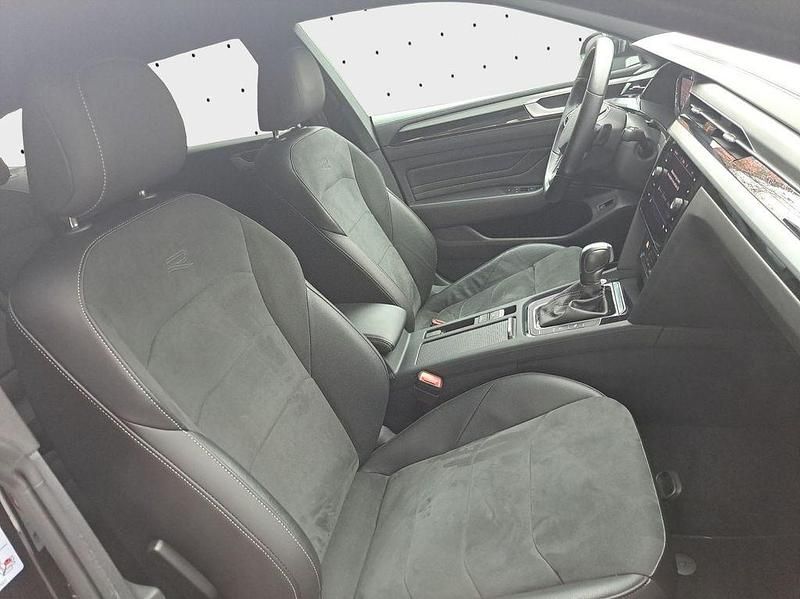 Gebraucht VW Arteon R-line 200 PS (147 kW) 2022 Deep black perleffekt Kombi