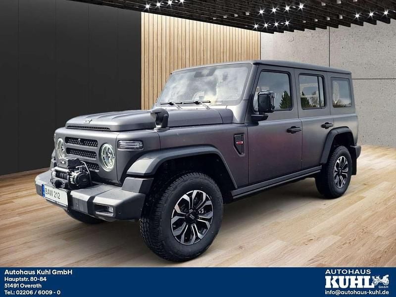 Neu BAW 212 166 PS (122 kW) 2026 Grau SUV