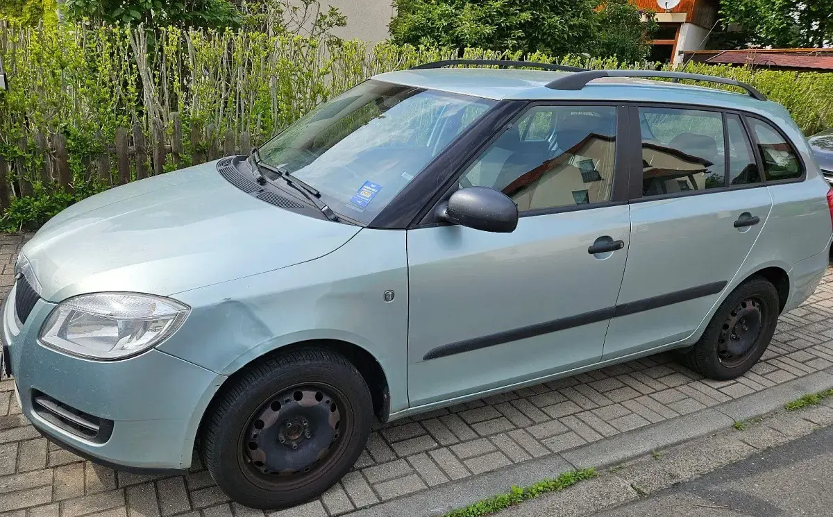 Używany Skoda Fabia 86 KM (63 kW) 2010 Zielony Kombi