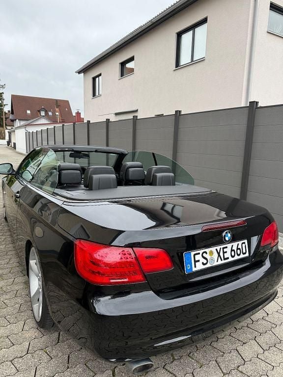 Gebraucht BMW 320 Cabriolet Performance 184 PS (135 kW) 2012 Schwarz Cabrio