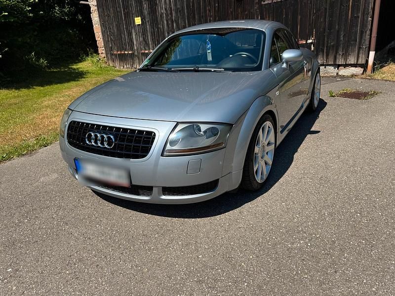 Silber Gebraucht 2002 Audi TT Coupé | 7.800 € (Fairer Preis) - Bild 1/4