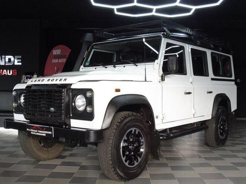 Weiss Gebraucht 2013 Land Rover Defender SE Limousine | 39.999 € (Etwas zu teuer) - Bild 1/4