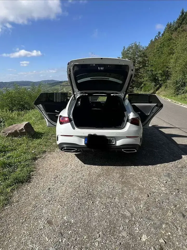 Gebraucht Mercedes CLA200 Shooting Brake Advanced Plus 163 PS (119 kW) 2023 Kombi