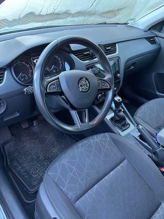 Gebraucht Skoda Octavia Clever 150 PS (110 kW) 2018 Weiß Kombi