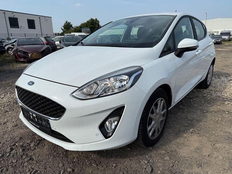 Weiß Gebraucht 2019 Ford Fiesta Cool & Connect Kleinwagen | 7.990 € (Superpreis) - Bild 1/4
