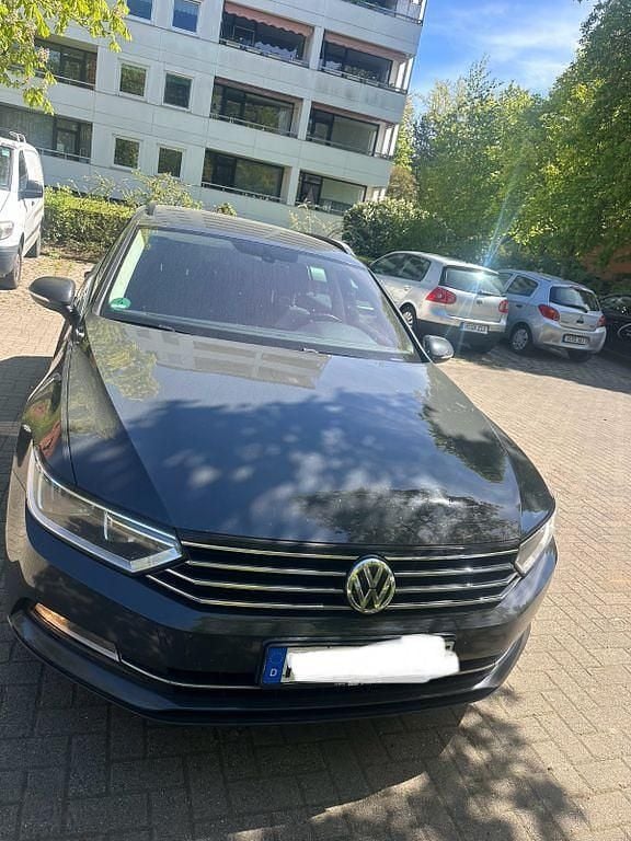 Gebraucht VW Passat Comfortline 150 PS (110 kW) 2017 Kombi