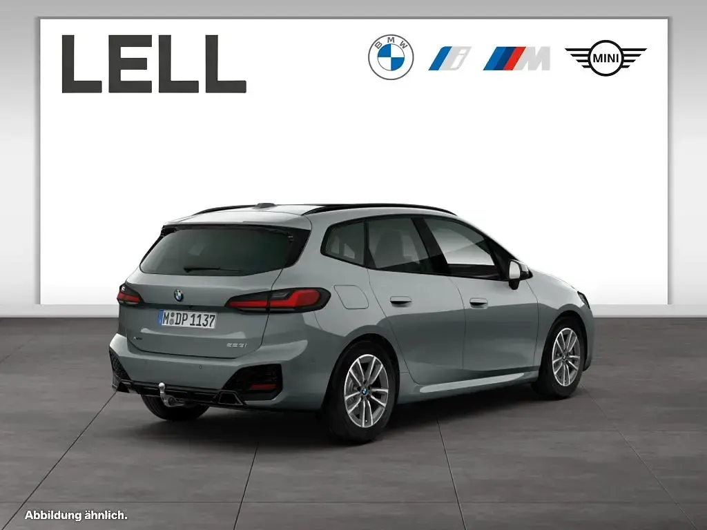Gebraucht BMW 223 Active Tourer M Sport 204 PS (150 kW) 2025 Skyscraper grau Van / Kleinbus