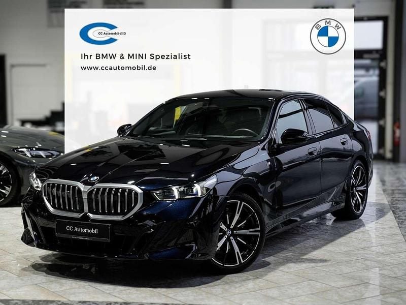 Carbonschwarz Gebraucht 2025 BMW 520 M Sport Limousine | 48.999 € (Superpreis) - Bild 1/3