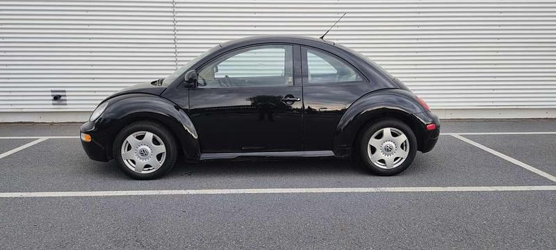 Schwarz Gebraucht 1998 VW Beetle Limousine | 2.200 € - Bild 1/4