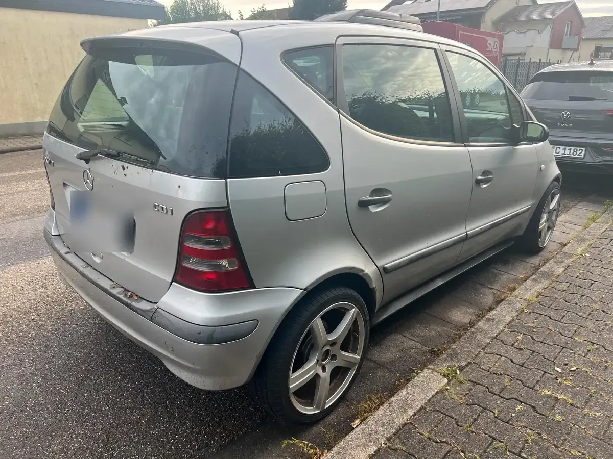 Gebraucht Mercedes A170 95 PS (69 kW) 2002 Silber Kleinwagen
