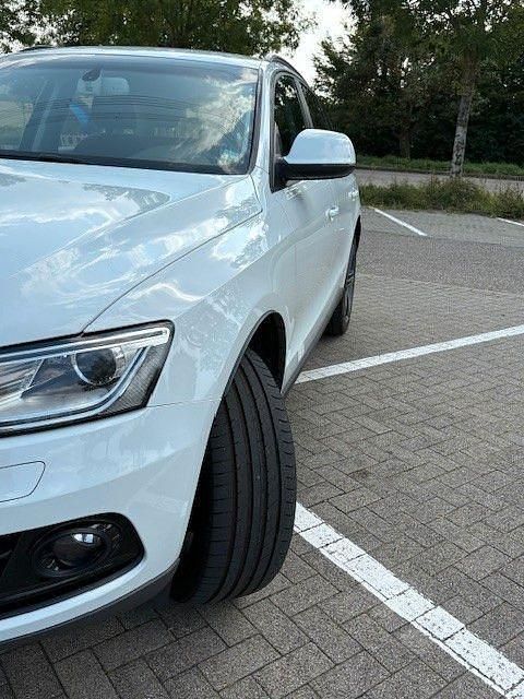Weiß Gebraucht 2012 Audi Q5 SUV | 10.800 € (Superpreis) - Bild 1/4