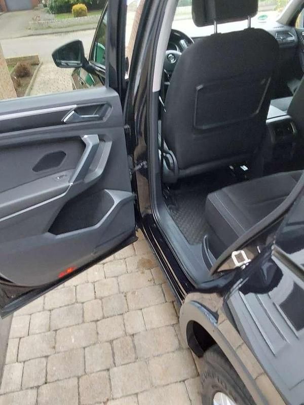 Gebraucht VW Tiguan Allspace Comfortline 190 PS (139 kW) 2018 Schwarz SUV