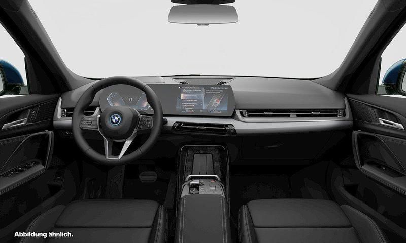 Gebraucht BMW iX1 Performance 200 kW (272 PS) 2023 Blau SUV