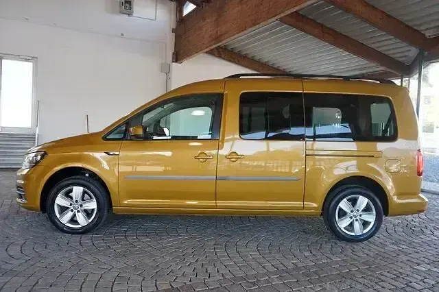 Usata VW Caddy 131 CV (96 kW) 2019 Giallo Monovolume