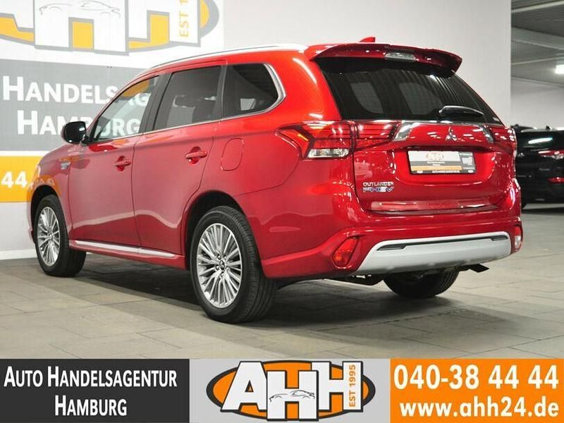 Gebraucht Mitsubishi Outlander P-HEV 224 PS (164 kW) 2019 Rot SUV
