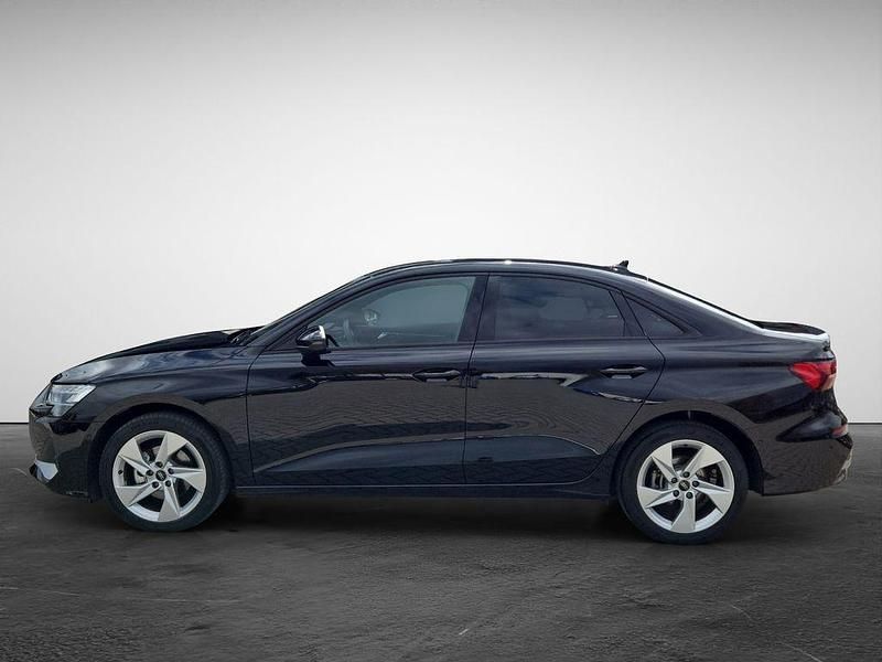 Second-hand Audi A3 Advanced 150 CP (110 kW) 2025 Negru Berlinǎ