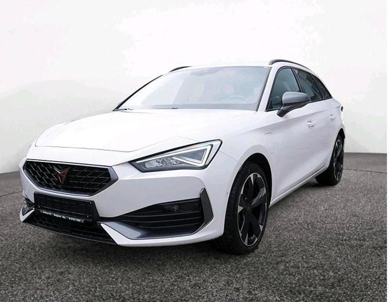 Weiß Gebraucht 2022 Cupra Leon Kombi | 27.500 € (Fairer Preis) - Bild 1/4