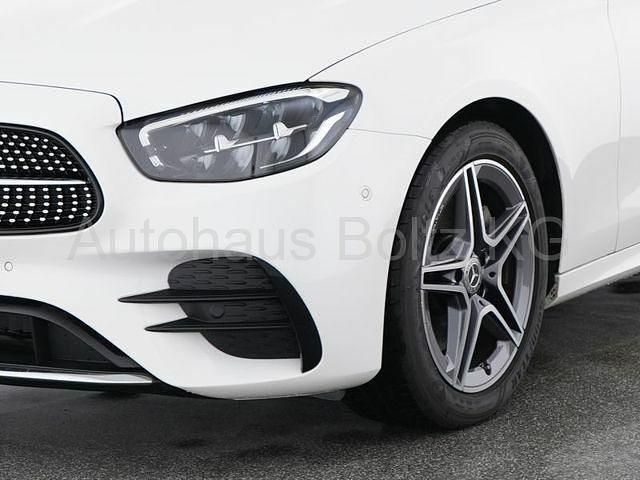 Gebraucht Mercedes E200 AMG 197 PS (144 kW) 2023 Polarweiß Limousine