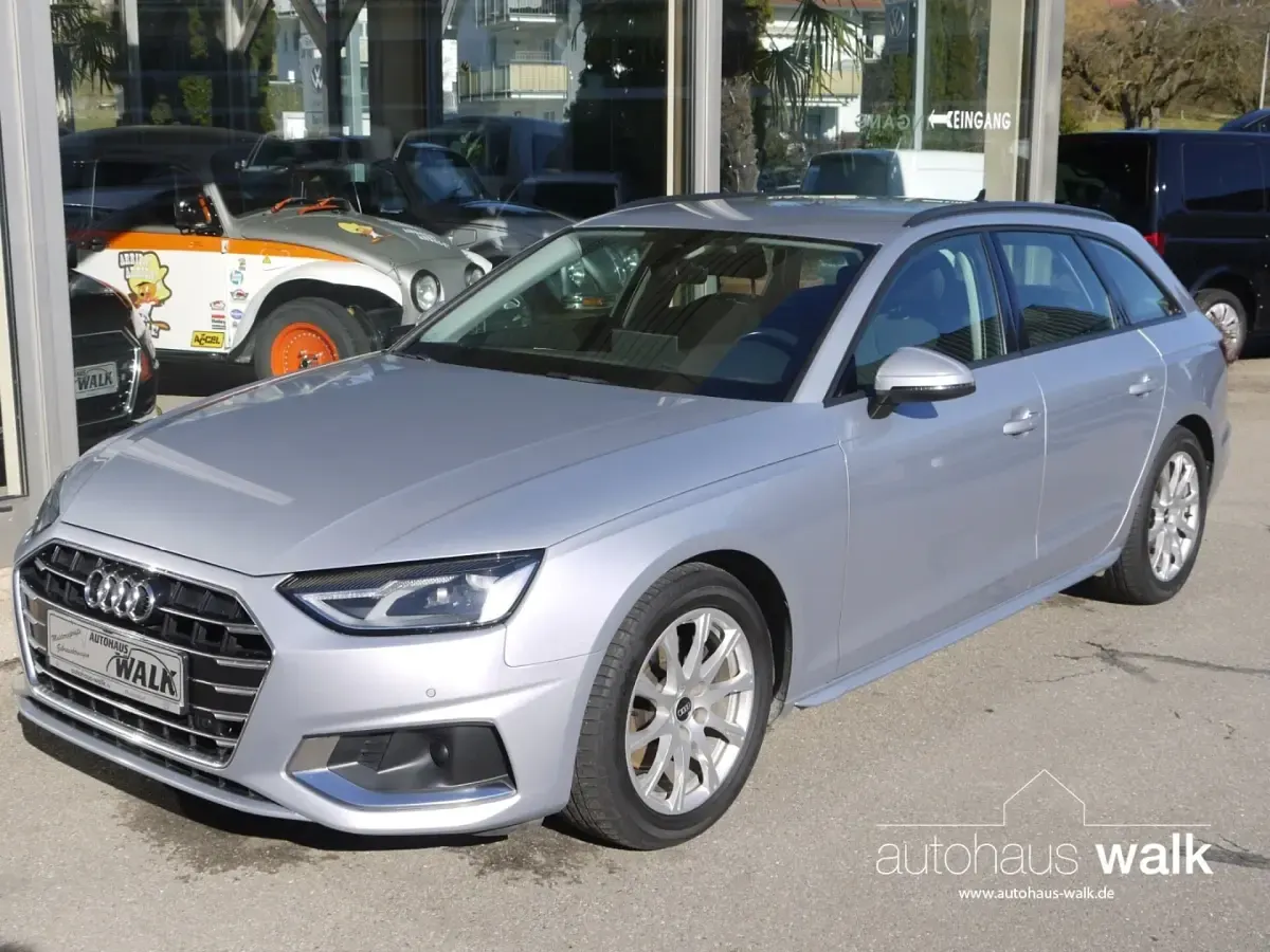 Używany Audi A4 Advanced 136 KM (100 kW) 2021 Srebrny Kombi