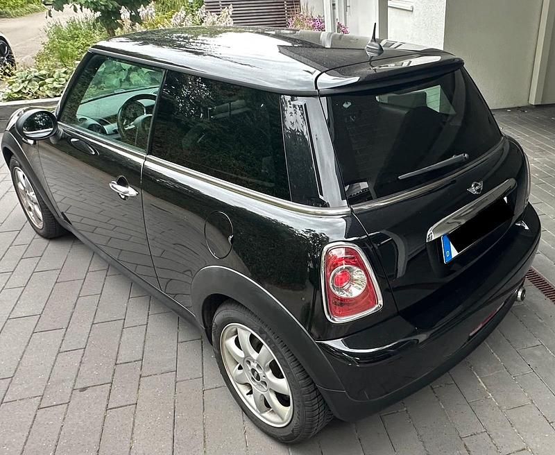 Schwarz Gebraucht 2011 Mini One D Kleinwagen | 3.000 € (Etwas zu teuer) - Bild 1/4