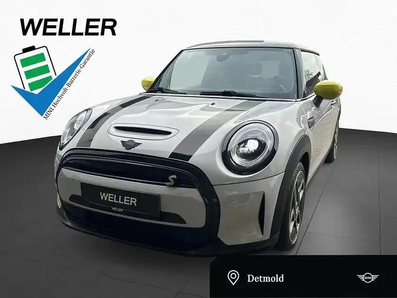 Gebraucht Mini Cooper SE 135 kW (184 PS) 2022 White silver (silber) Kleinwagen