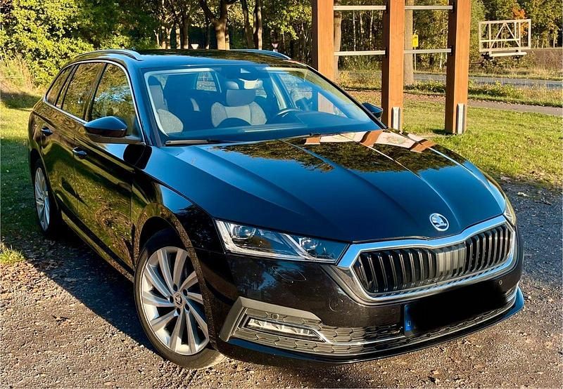 Schwarz Gebraucht 2020 Skoda Octavia Kombi | 18.400 € (Fairer Preis) - Bild 1/4