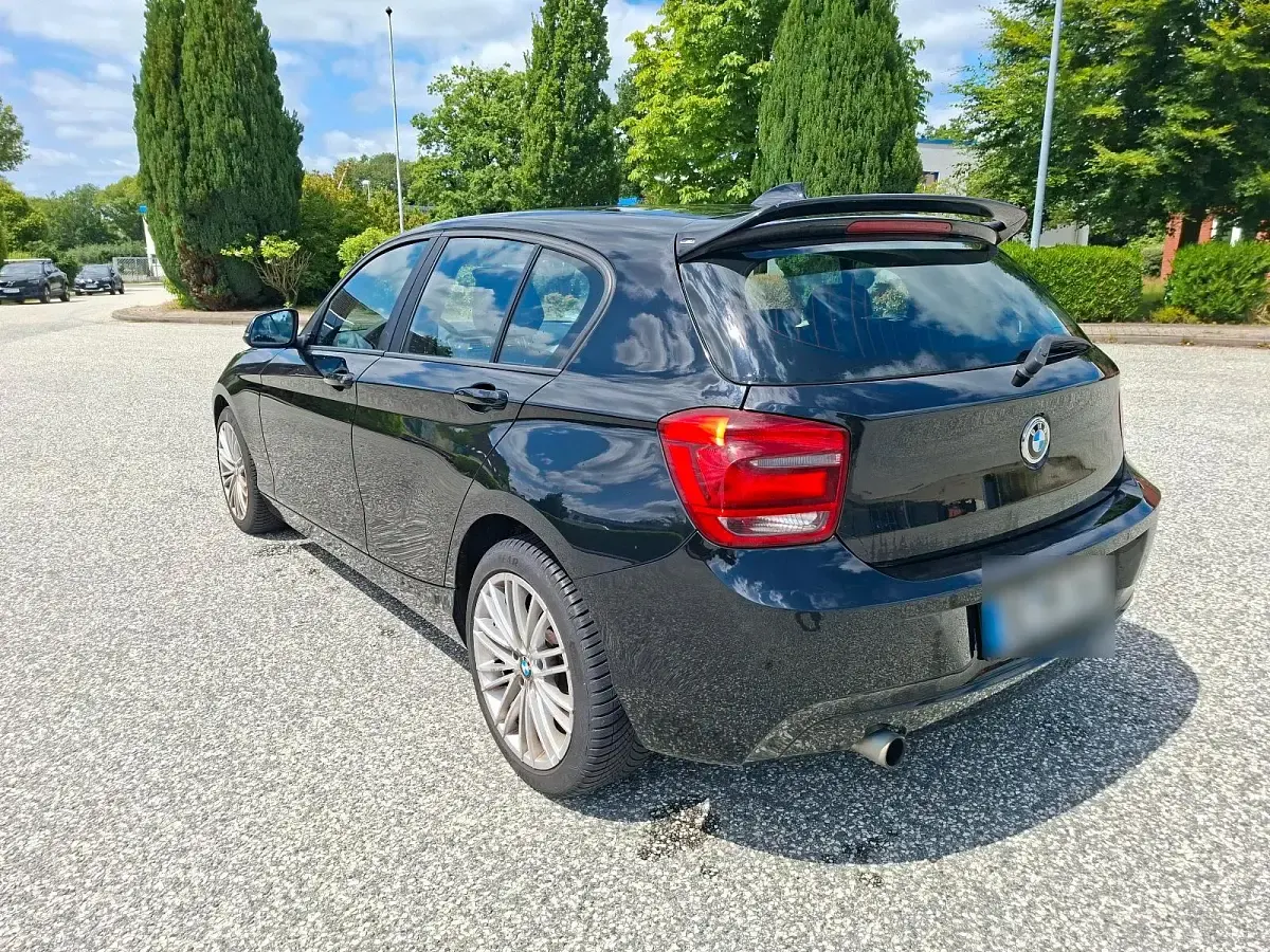 Gebraucht BMW 114 95 PS (69 kW) 2015 Schwarz Kleinwagen