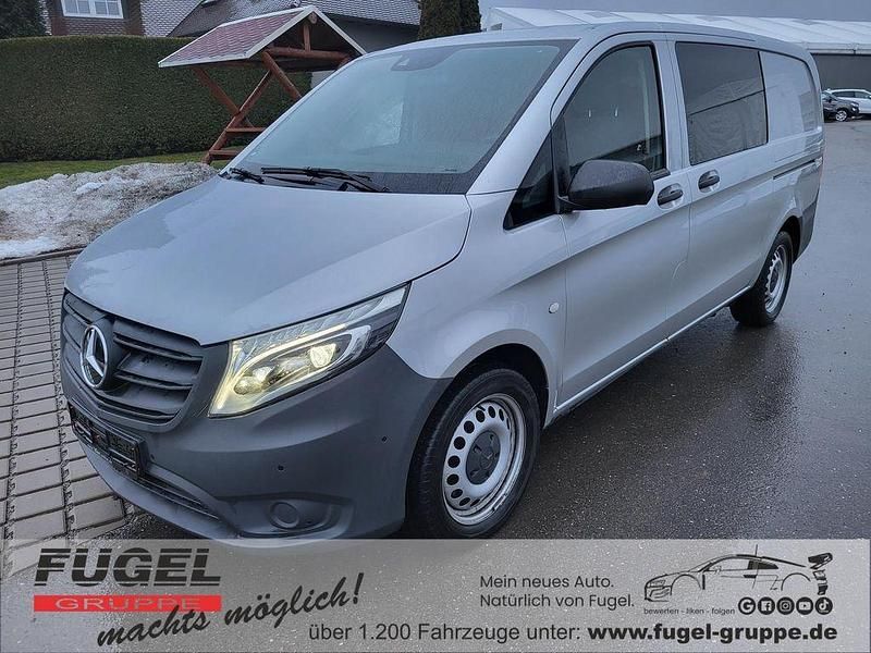 Gebraucht Mercedes Vito 190 PS (139 kW) 2021 Brillantsilber metallic Van