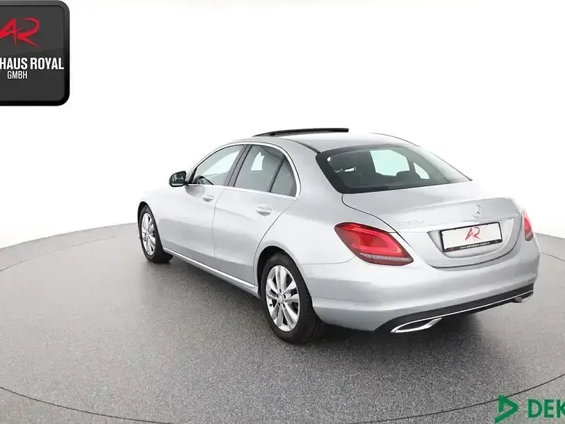 Gebraucht Mercedes C220 Avantgarde 194 PS (142 kW) 2019 Iridiumsilber Limousine