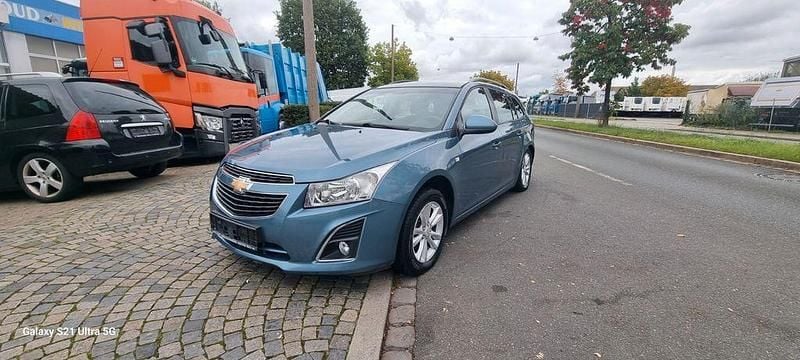 Blau Gebraucht 2013 Chevrolet Cruze LT Kombi | 3.350 € (Guter Preis) - Bild 1/4