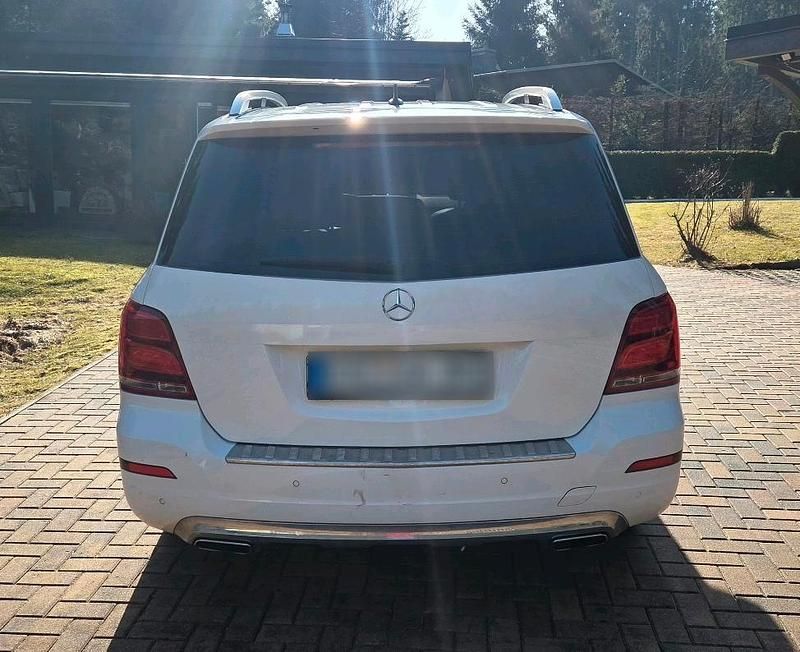 Gebraucht Mercedes GLK220 174 PS (127 kW) 2013 Weiß SUV