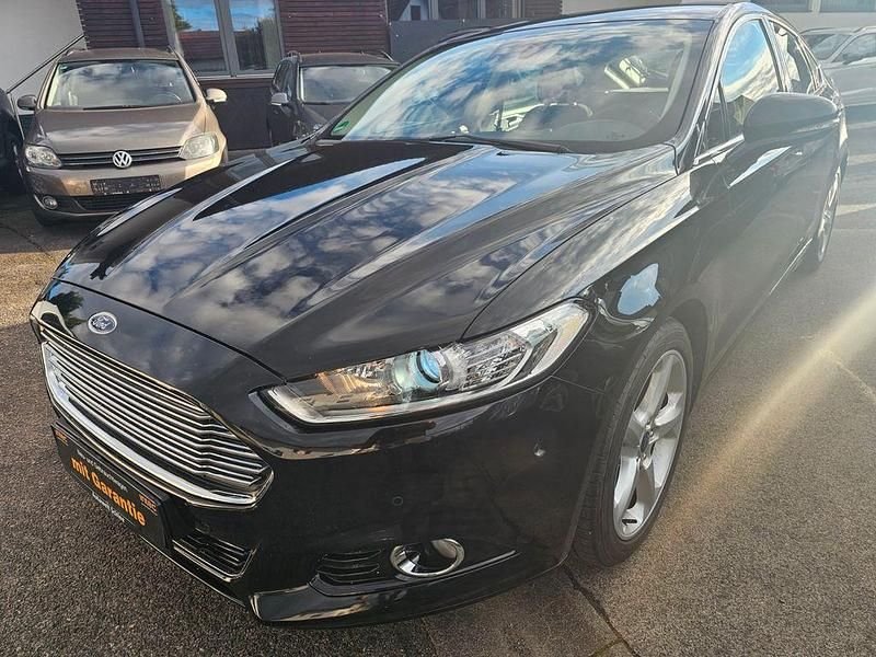 Schwarz Gebraucht 2015 Ford Mondeo Titanium Limousine | 11.850 € (Fairer Preis) - Bild 1/4