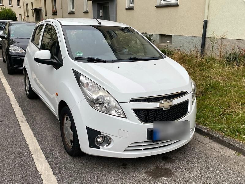 Weiß Gebraucht 2011 Chevrolet Spark LS Kleinwagen | 2.500 € (Fairer Preis) - Bild 1/4