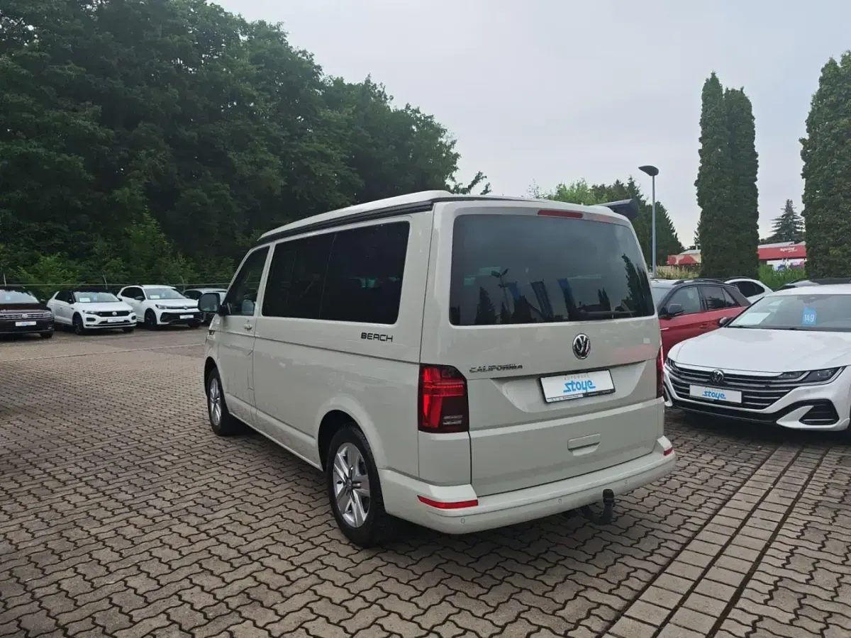 Gebraucht VW California Beach 150 PS (110 kW) 2023 Grau Van