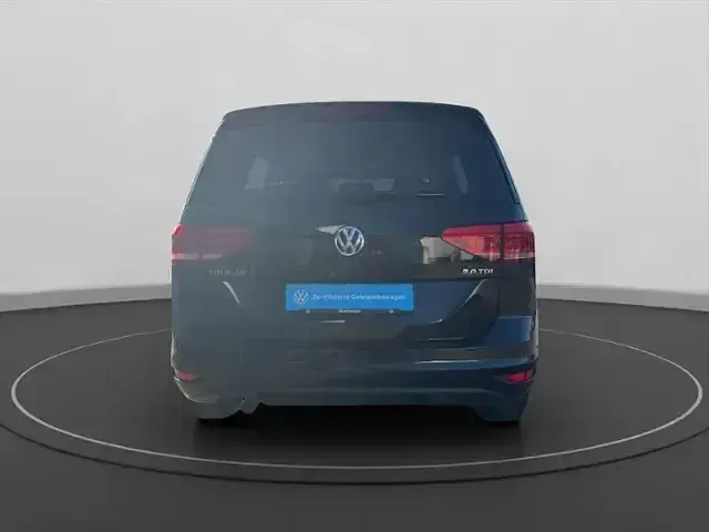 Używany VW Touran Highline 150 KM (110 kW) 2017 Czarny Minivan