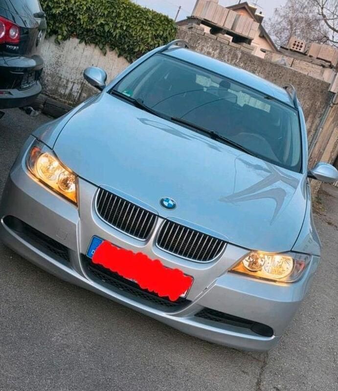 Silber Gebraucht 2005 BMW 320 Kombi | 3.999 € - Bild 1/3