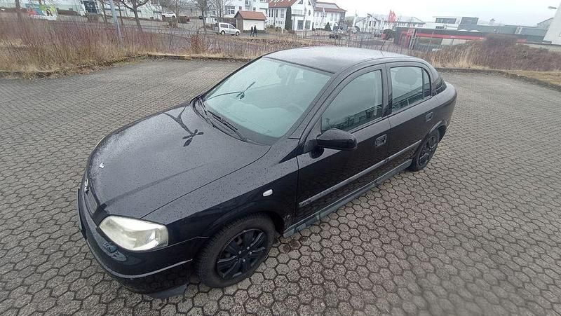 Gebraucht Opel Astra 84 PS (61 kW) 2002 Schwarz Limousine