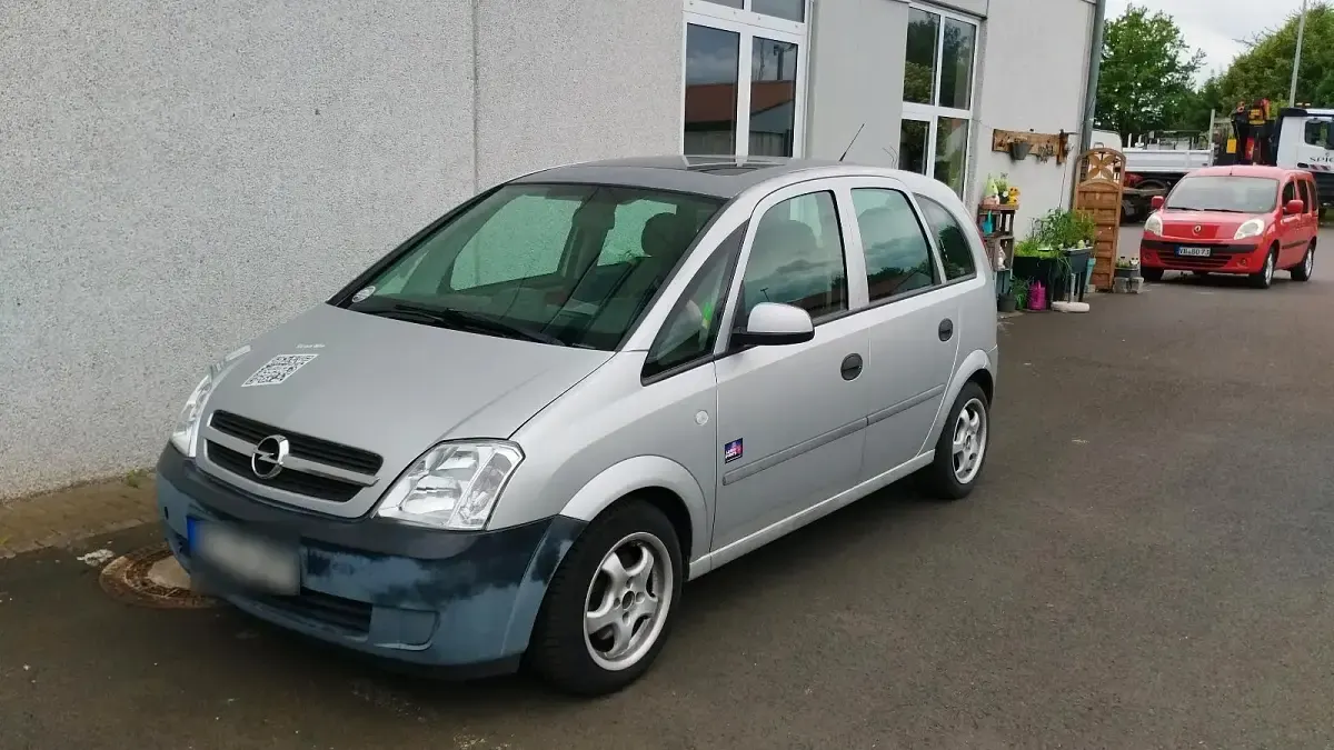 Gebraucht Opel Meriva 125 PS (91 kW) 2003 Silber Van / Kleinbus